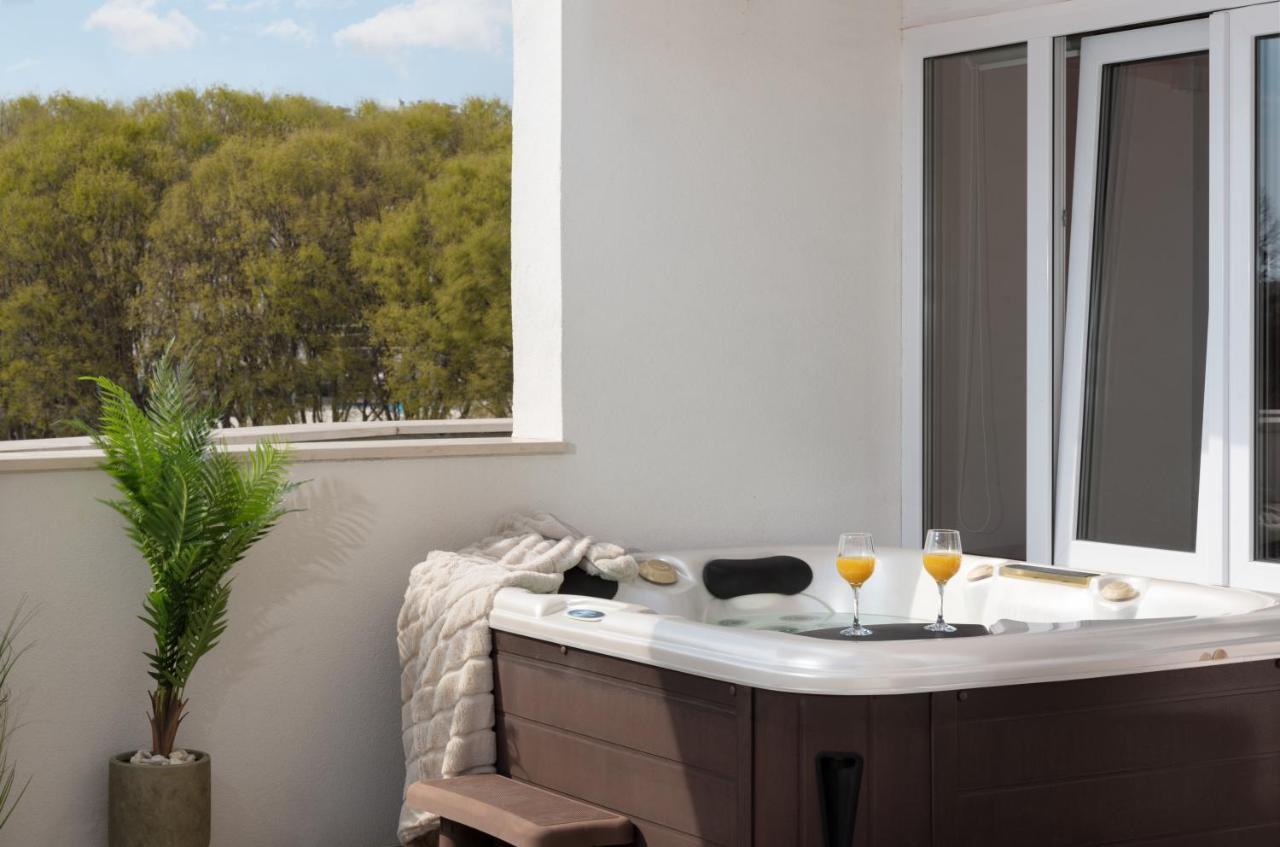 Glow Luxury Apartment With Terrace And Jacuzzi Split Eksteriør billede